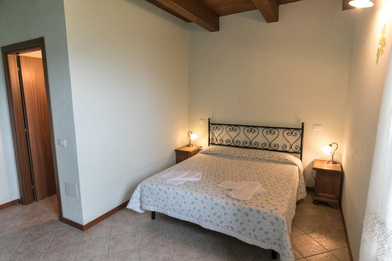 Agriturismo L'Antico Frutto เปรมิลกัวเร ภายนอก รูปภาพ