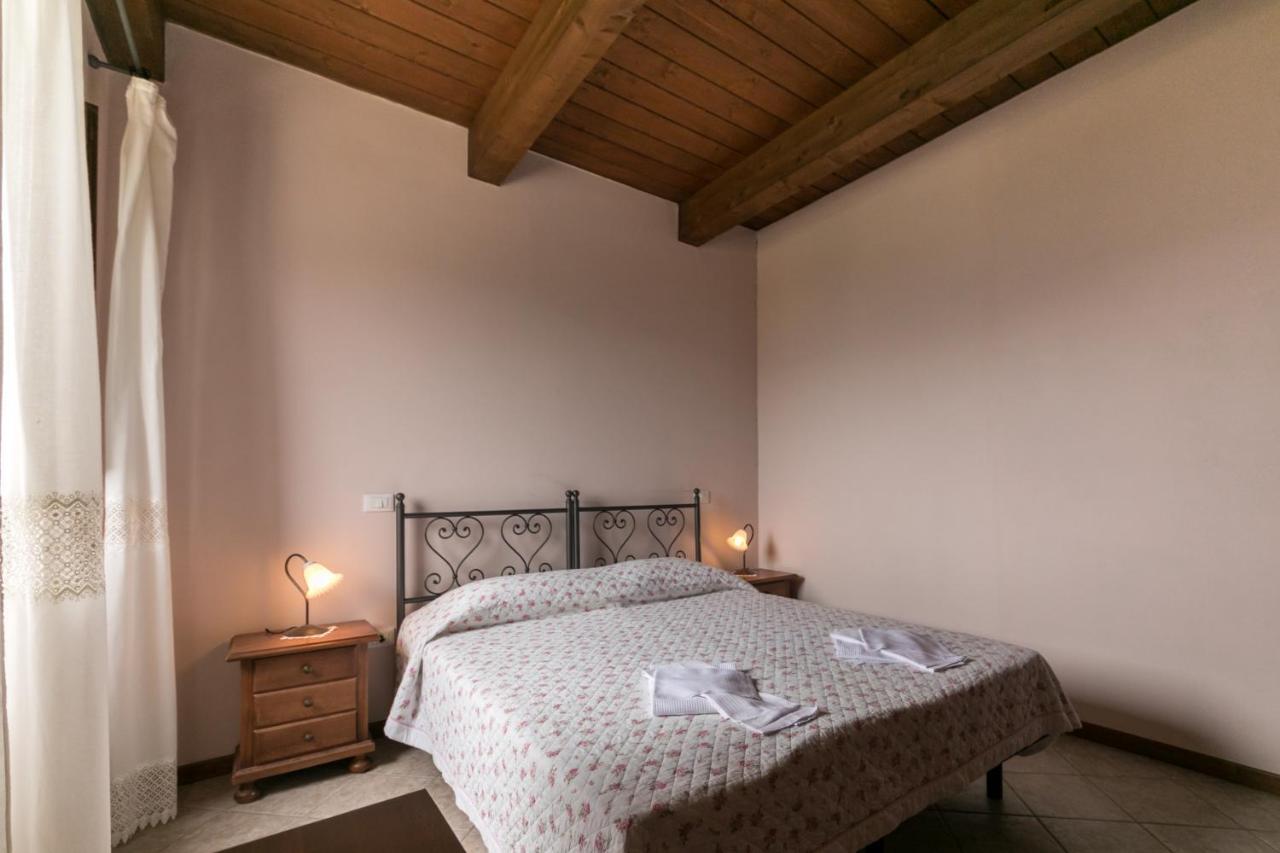 Agriturismo L'Antico Frutto เปรมิลกัวเร ภายนอก รูปภาพ
